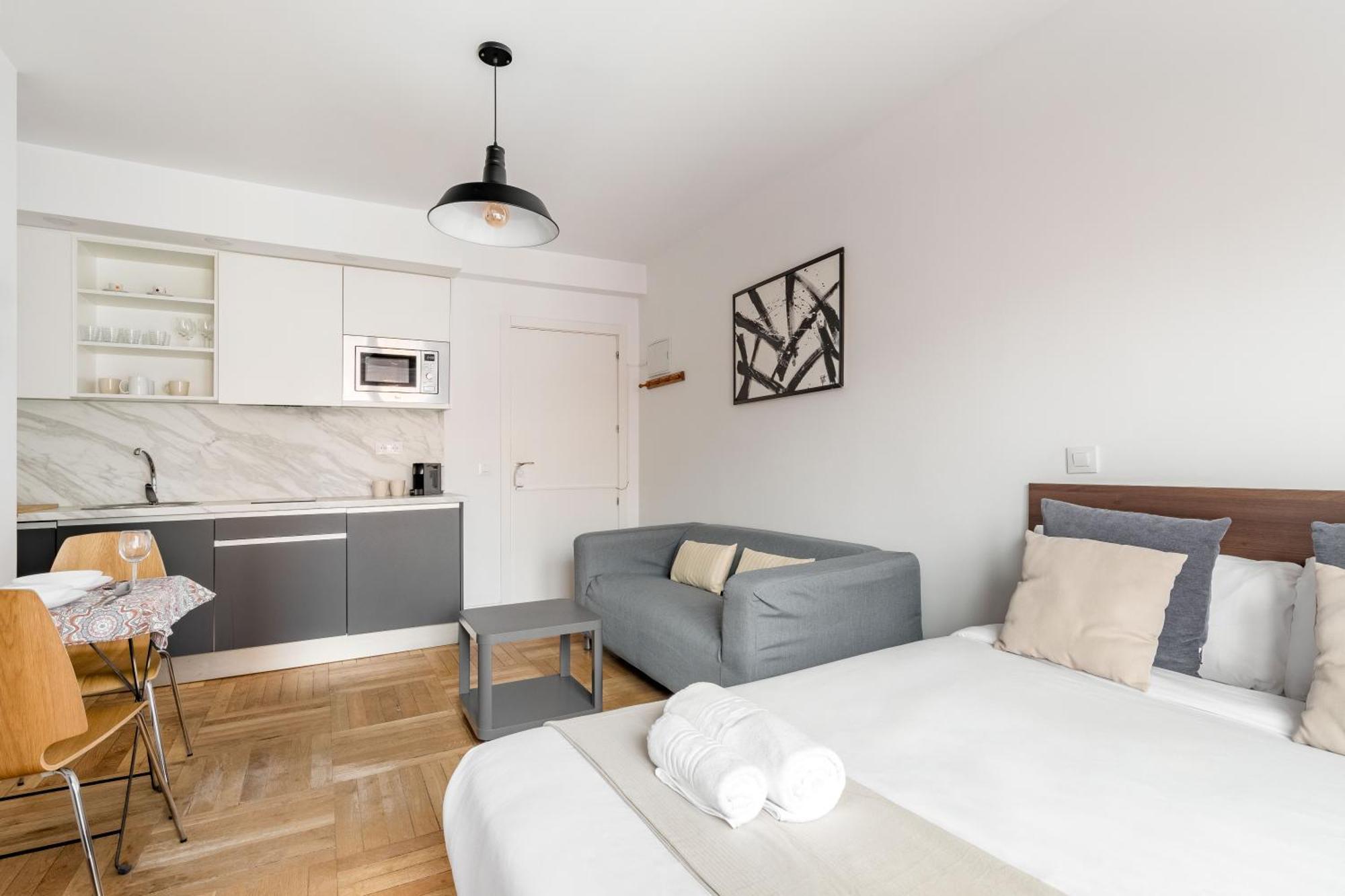Charming Sol Studios Madrid Extérieur photo